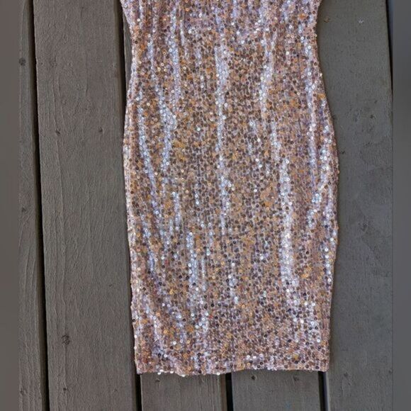 NWT Selfie Leslie Born Wild Strappy Back Sequin Mini Dress Blush Size M Bodycon - Picture 10 of 13